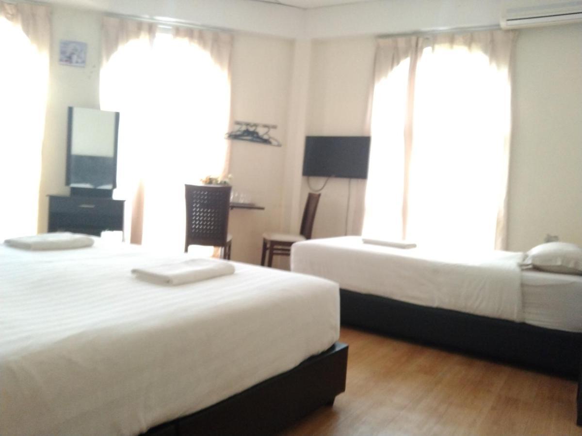 Jam Hotel Kota Warisan Sepang @ Erl Salak Tinggi, Klia 1-2 & F1 Экстерьер фото