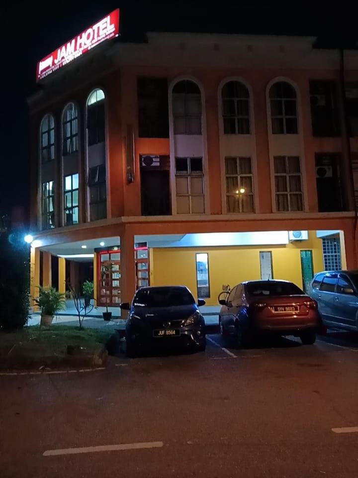 Jam Hotel Kota Warisan Sepang @ Erl Salak Tinggi, Klia 1-2 & F1 Экстерьер фото