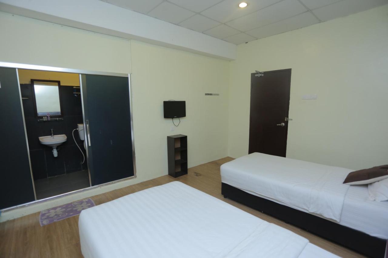 Jam Hotel Kota Warisan Sepang @ Erl Salak Tinggi, Klia 1-2 & F1 Экстерьер фото
