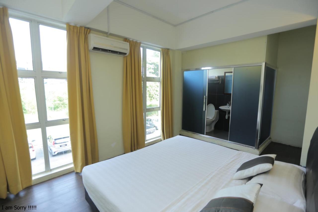 Jam Hotel Kota Warisan Sepang @ Erl Salak Tinggi, Klia 1-2 & F1 Экстерьер фото